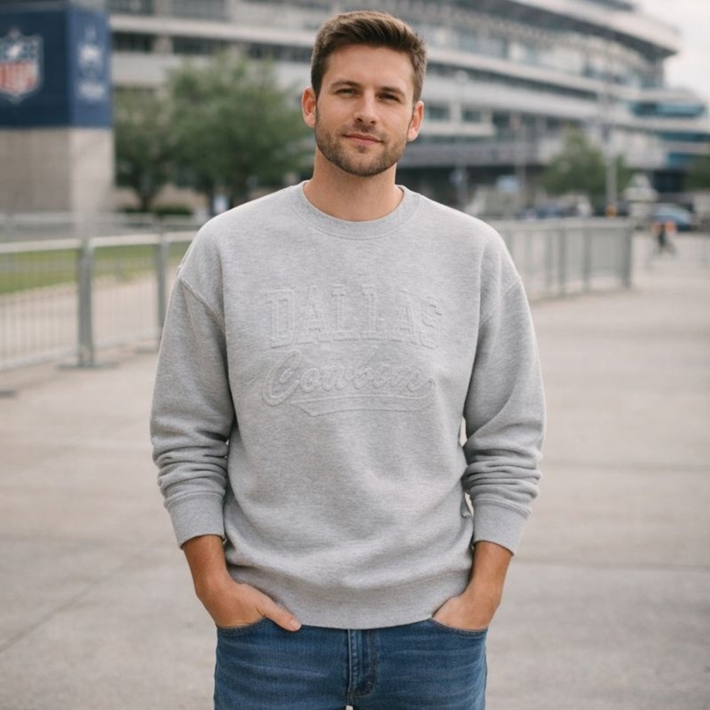 The Wild Collective Dallas Cowboys‎ Embossed Gray Size Medium Sweatshirt NFL